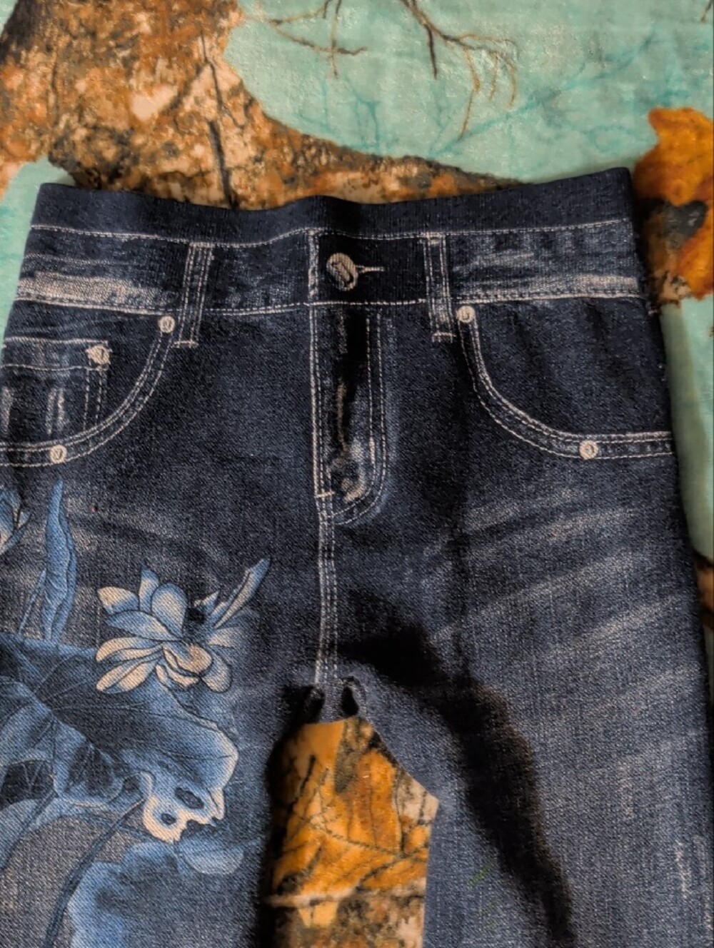 Women's Blue Floral Print Leggings - Picture 3 of 6